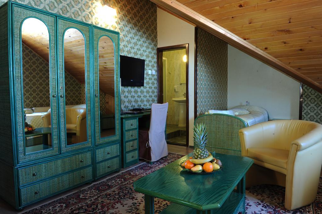 Klub Satelit Zlatibor Bed and Breakfast Exteriör bild
