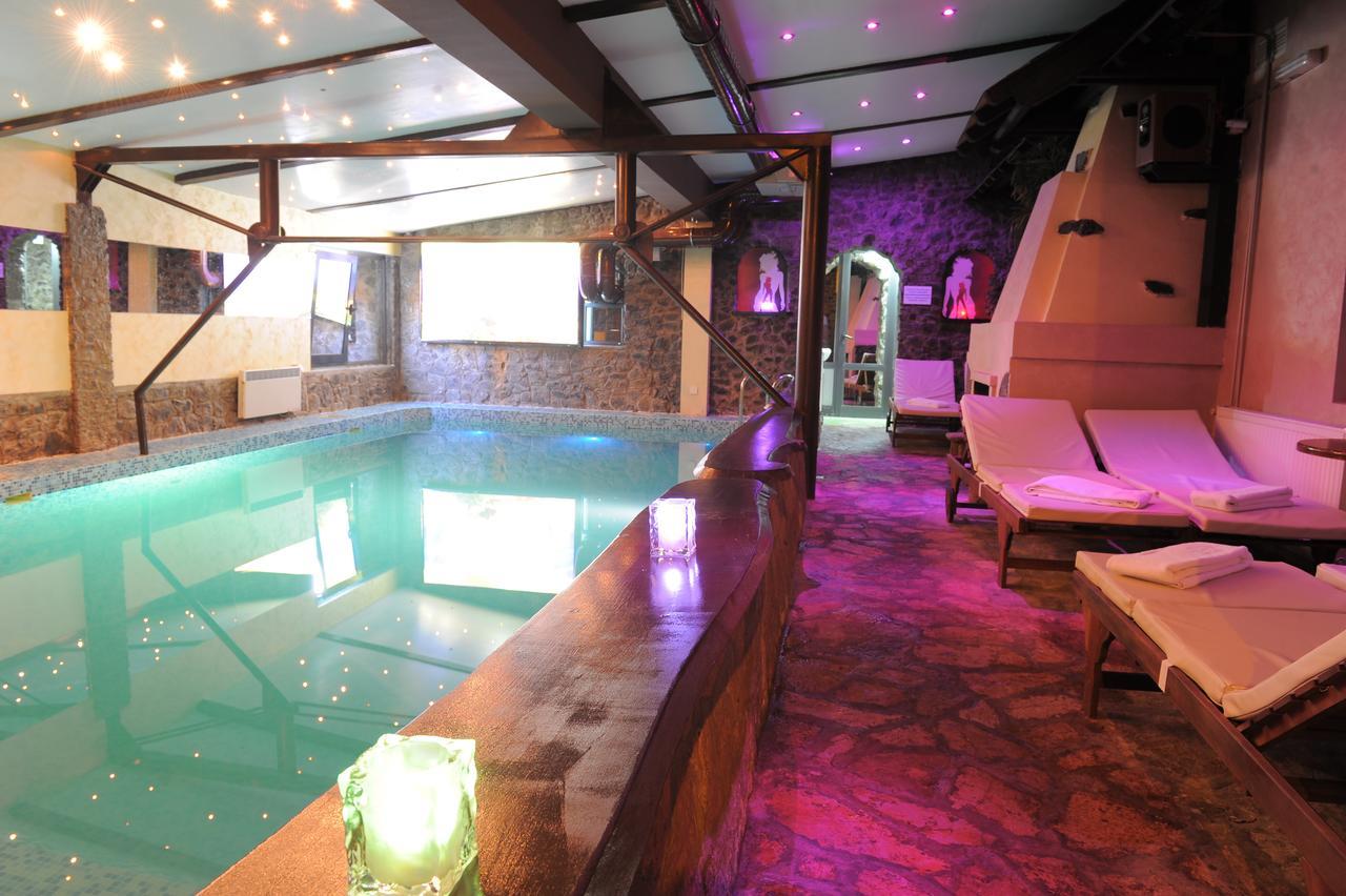 Klub Satelit Zlatibor Bed and Breakfast Exteriör bild